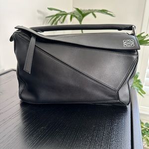 LOEWE Medium Puzzle Bag!